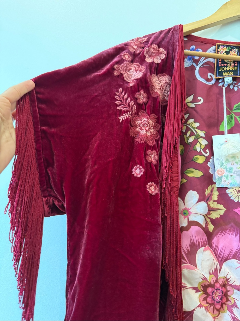 Johnny Was Celeste Velvet Shawl Boho Floral Maroon Size S NWT - Picture 4 of 8